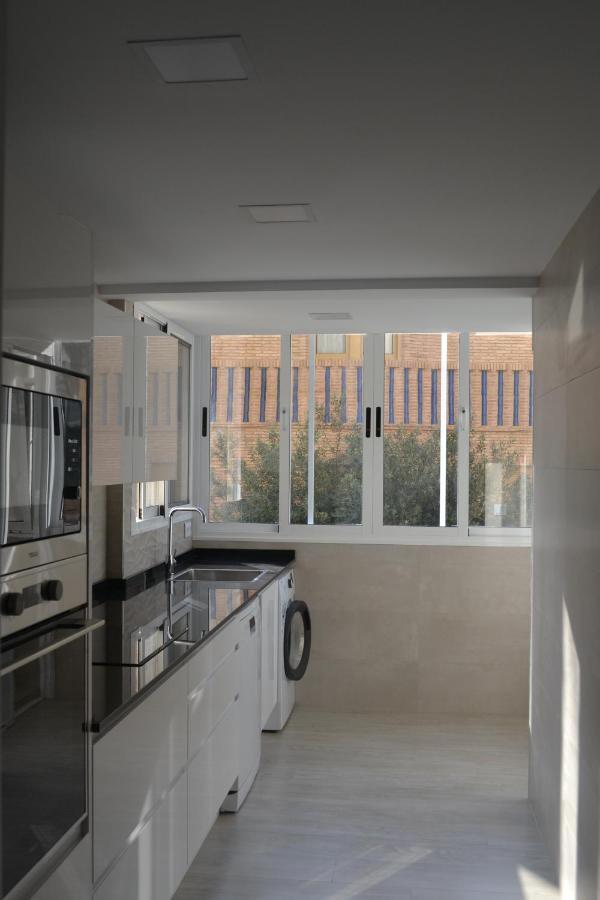 Apartamentos Lunamar El Campello Luaran gambar
