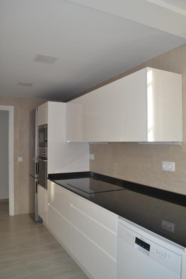 Apartamentos Lunamar El Campello Luaran gambar